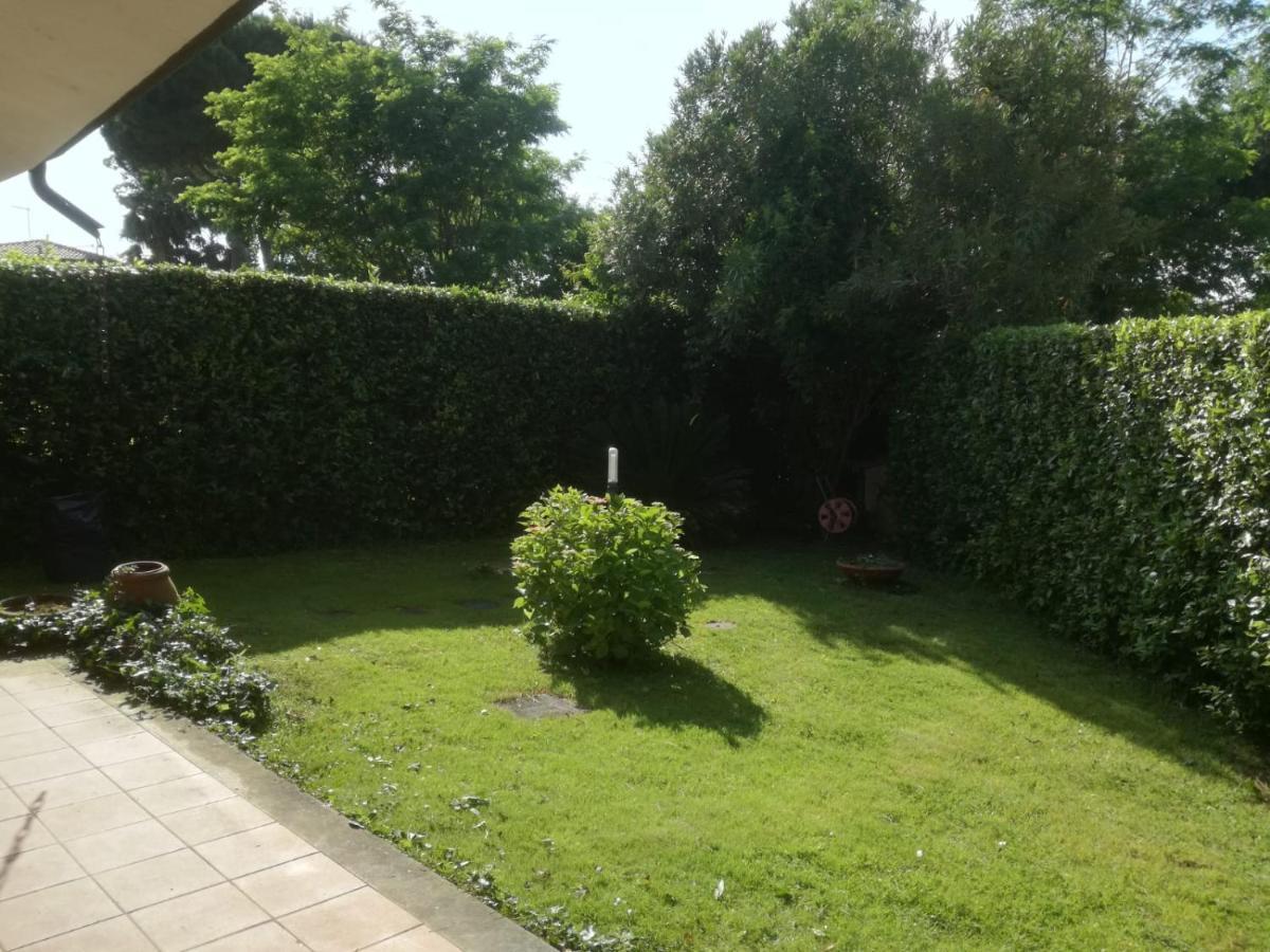 Holiday home Villetta Cinquale Exterior foto