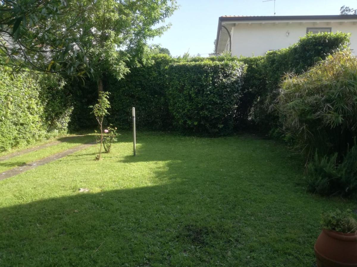 Holiday home Villetta Cinquale Exterior foto